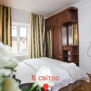 на площі ринок Lviv